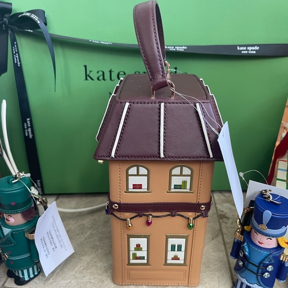 Kate Spade Oh What Fun 3D Toy Store Crossbody Novelty KI973 - Picture 8 of 16